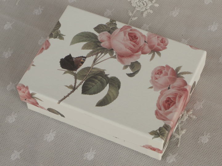 ステイショナリー＞薔薇のボックス＞レターセットの入った薔薇のカード・ボックス
