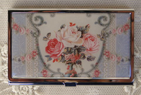 薔薇の雑貨＞薔薇のカードケース＞ヴィクトリアンなデザインのカードケースです。