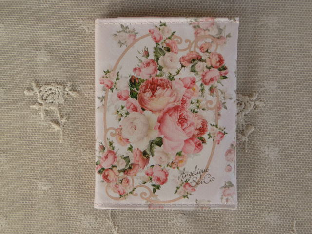 薔薇の雑貨＞薔薇のケース＞優しい色合いのライトピンクに薔薇柄が映えるカードケース。薔薇のカード・ケース＞キャッシュカードや名刺のサイズです。