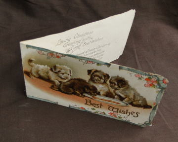 アンティーク雑貨＞ヴィクトリアン・グリーティングカード＞ダイカットとエンボス加工の施されたヴィクトリアン・グリーティングカード＞子犬