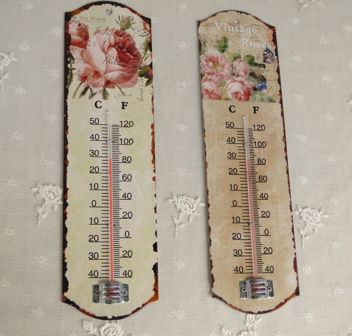 薔薇の雑貨＞温度計＞薔薇のポスト・カードをモティーフにしたデザインの温度計です。