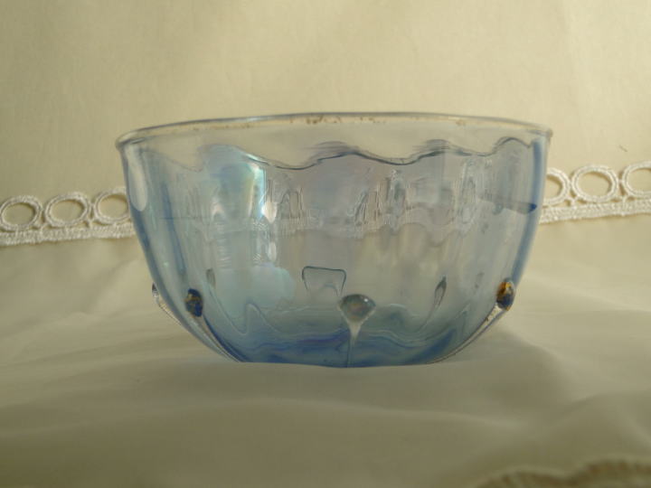 アンティーク・グラス＞ベネチアン・グラス＞淡いブルーグレイのベネチアン・グラスです。