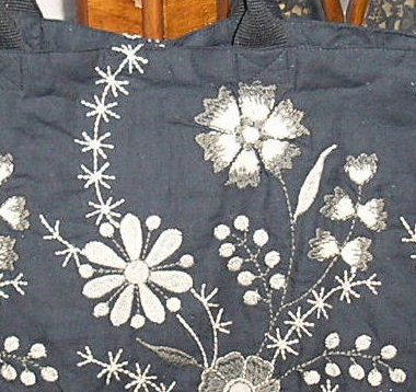服飾雑貨　＞　バドローズ　マーリア　水野　陽子　 ２００８年　オータムコレクション　＞　刺繍バッグ