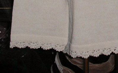 バドーズ　マーリア　水野　陽子　 ２００８年　冬コレクション　＞　巻き薔薇のモティーフ・セーター