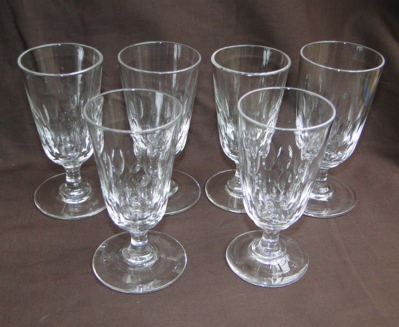 アンティーク・ガラス＞ジェリー・グラス（ゼリー・グラス）Jelly Glass＞ハンドメイドのジェリー・グラス（ゼリー・グラス）です。シンプルなデザインですがハンドメイドなので、 微妙に大きさや厚みが異なります。＞ヴィクトリアン